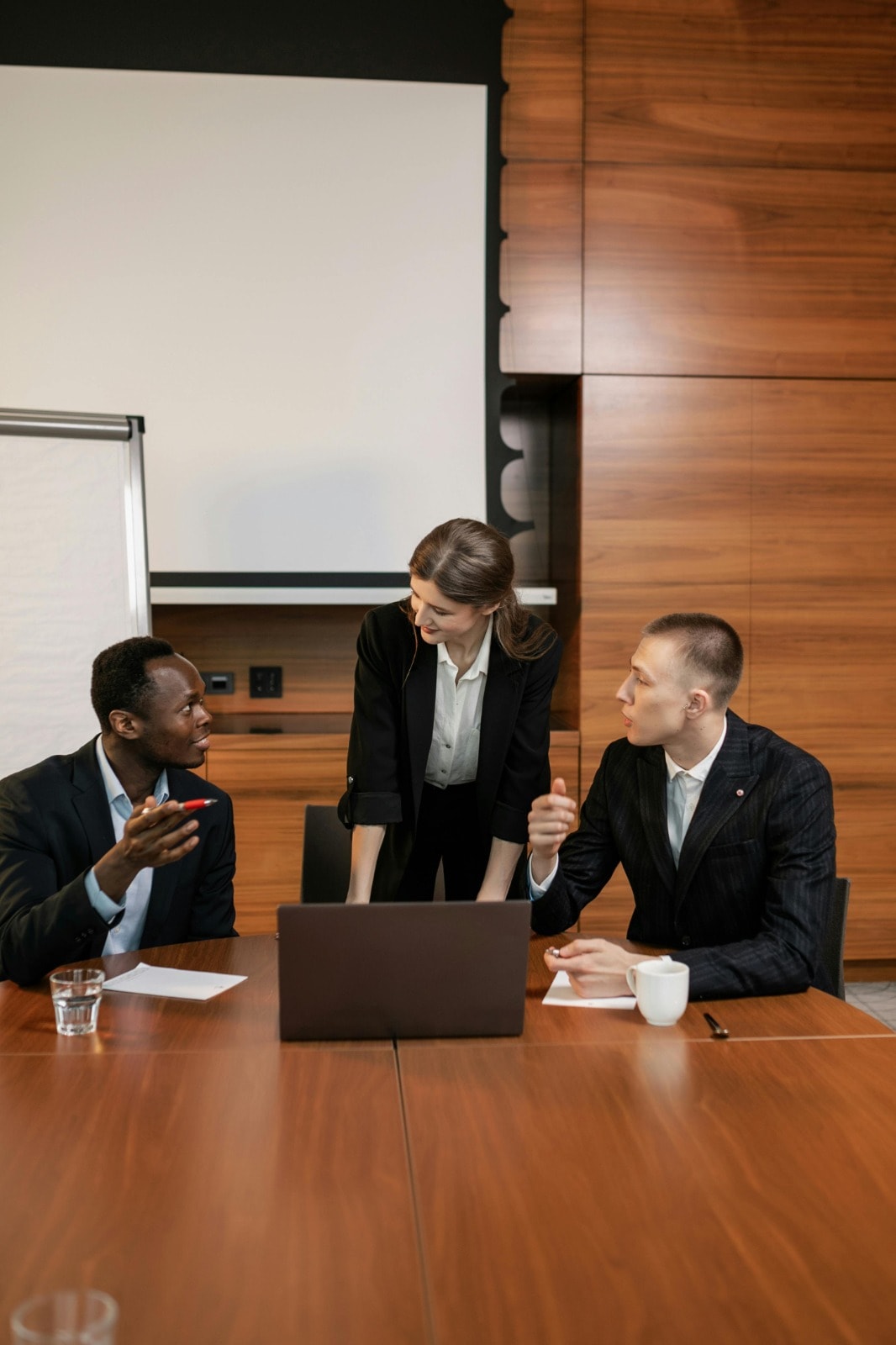 Diplomatic and business network